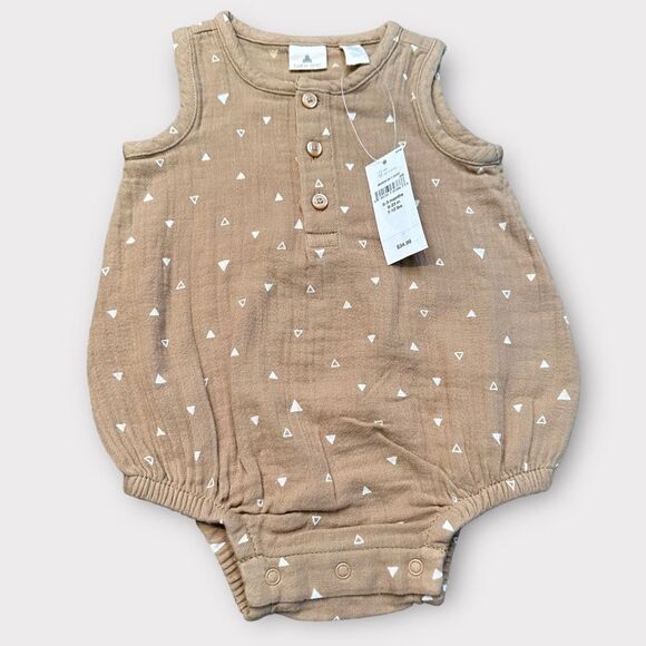 NWT Baby GAP onesie (0-3 Months) - Picture 1 of 4
